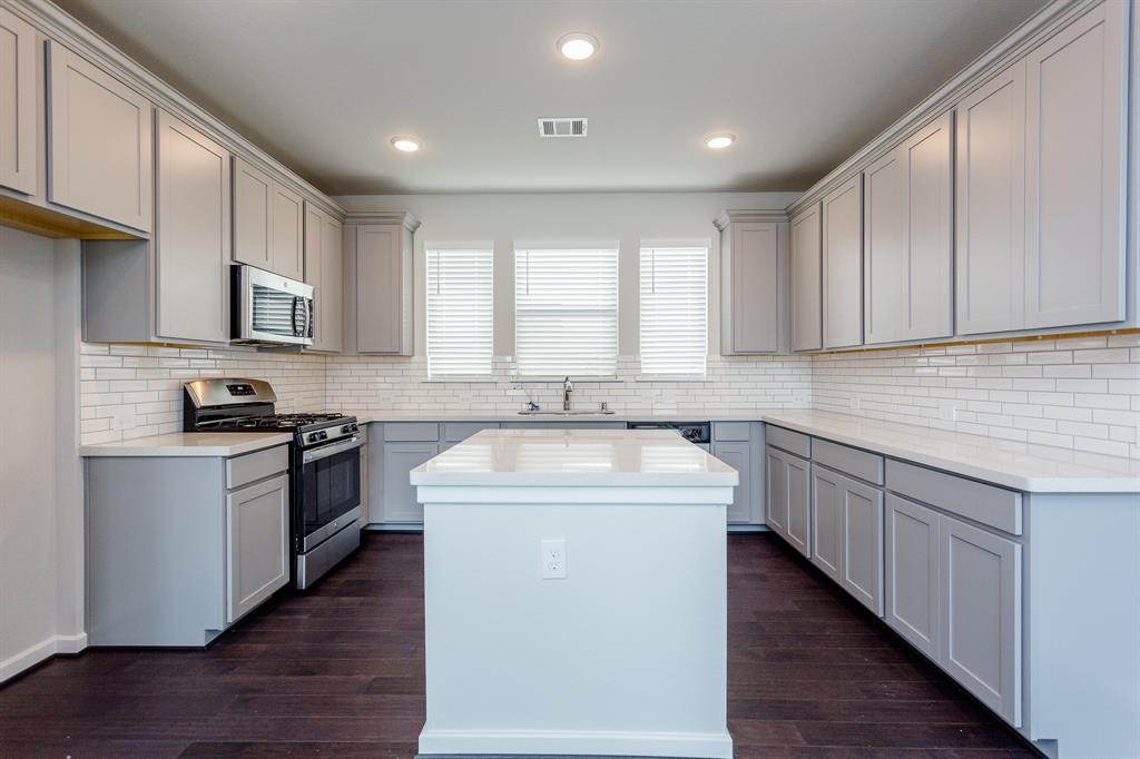 7807 2 Wyndham Harbor Court, Richmond, Texas 77407, 5 Bedrooms Bedrooms, 11 Rooms Rooms,4 BathroomsBathrooms,Single-family,For Sale,Wyndham Harbor,78766743