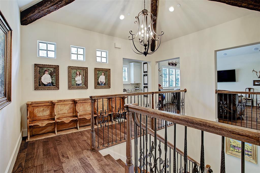 8406 2 Raylin Drive, Spring Valley Village, Texas 77055, 4 Bedrooms Bedrooms, 9 Rooms Rooms,3 BathroomsBathrooms,Single-family,For Sale,Raylin,72648337