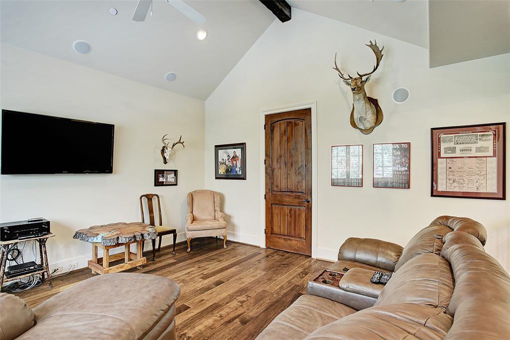 8406 2 Raylin Drive, Spring Valley Village, Texas 77055, 4 Bedrooms Bedrooms, 9 Rooms Rooms,3 BathroomsBathrooms,Single-family,For Sale,Raylin,72648337