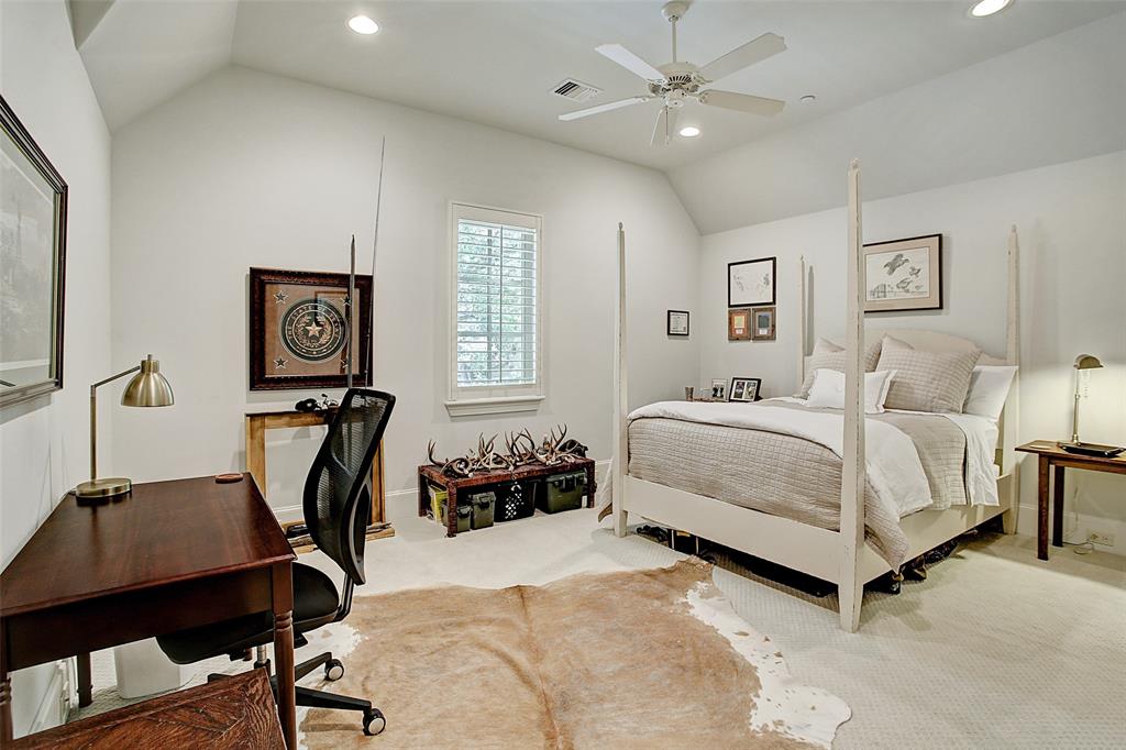 8406 2 Raylin Drive, Spring Valley Village, Texas 77055, 4 Bedrooms Bedrooms, 9 Rooms Rooms,3 BathroomsBathrooms,Single-family,For Sale,Raylin,72648337