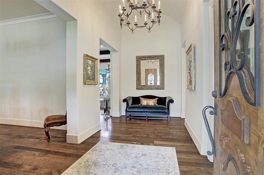 8406 2 Raylin Drive, Spring Valley Village, Texas 77055, 4 Bedrooms Bedrooms, 9 Rooms Rooms,3 BathroomsBathrooms,Single-family,For Sale,Raylin,72648337