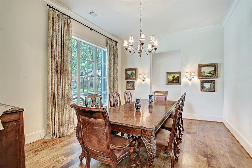 8406 2 Raylin Drive, Spring Valley Village, Texas 77055, 4 Bedrooms Bedrooms, 9 Rooms Rooms,3 BathroomsBathrooms,Single-family,For Sale,Raylin,72648337