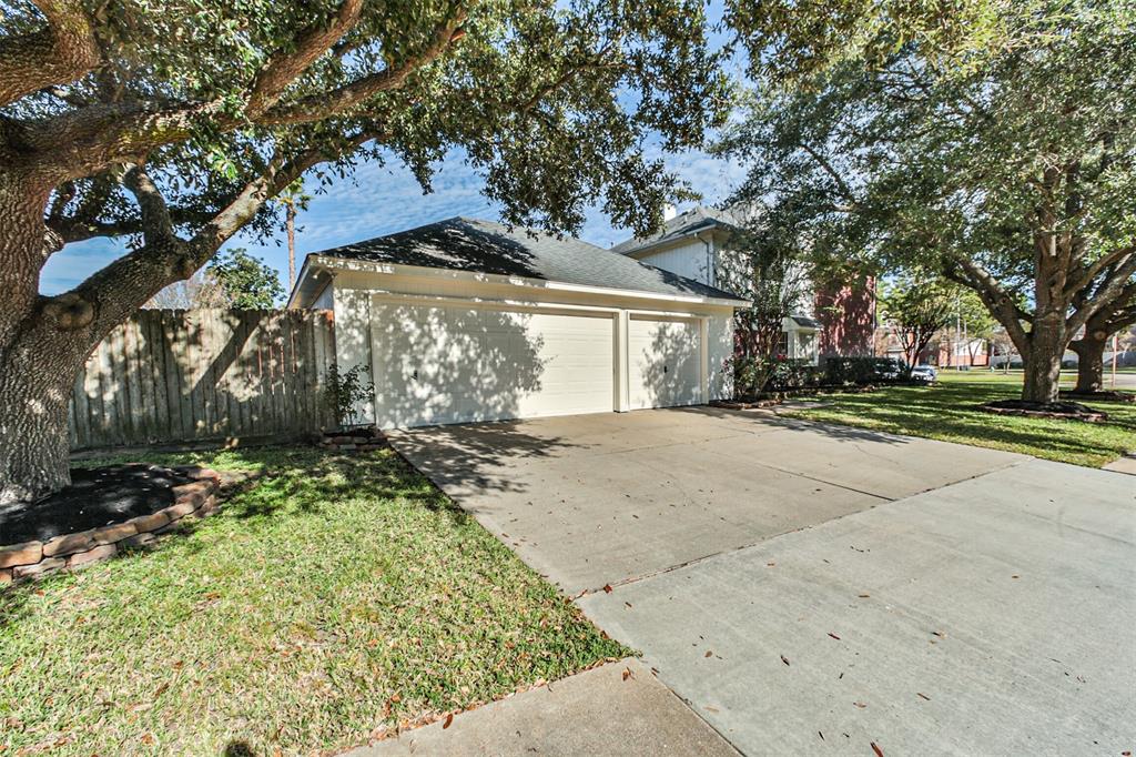 310 2 Gatemere Court, Katy, Texas 77450, 4 Bedrooms Bedrooms, 9 Rooms Rooms,2 BathroomsBathrooms,Single-family,For Sale,Gatemere,34255076