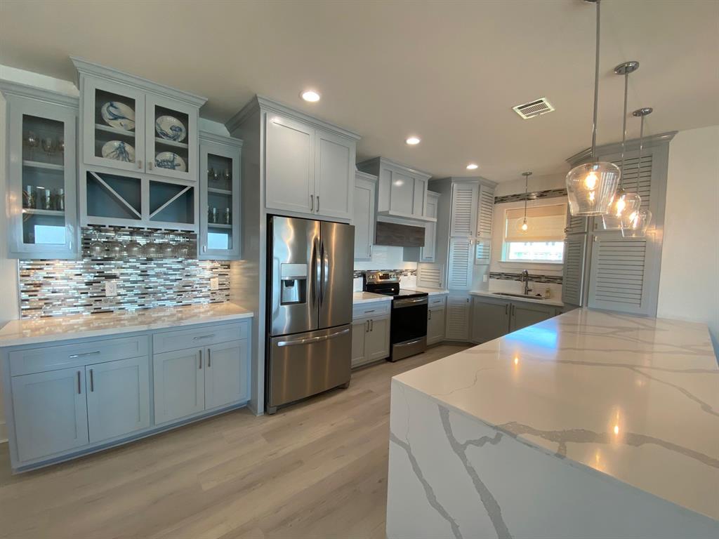2798 2 Tradewind Lane, Crystal Beach, Texas 77650, 3 Bedrooms Bedrooms, 6 Rooms Rooms,2 BathroomsBathrooms,Single-family,For Sale,Tradewind,73835627