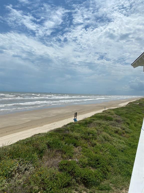 2798 2 Tradewind Lane, Crystal Beach, Texas 77650, 3 Bedrooms Bedrooms, 6 Rooms Rooms,2 BathroomsBathrooms,Single-family,For Sale,Tradewind,73835627