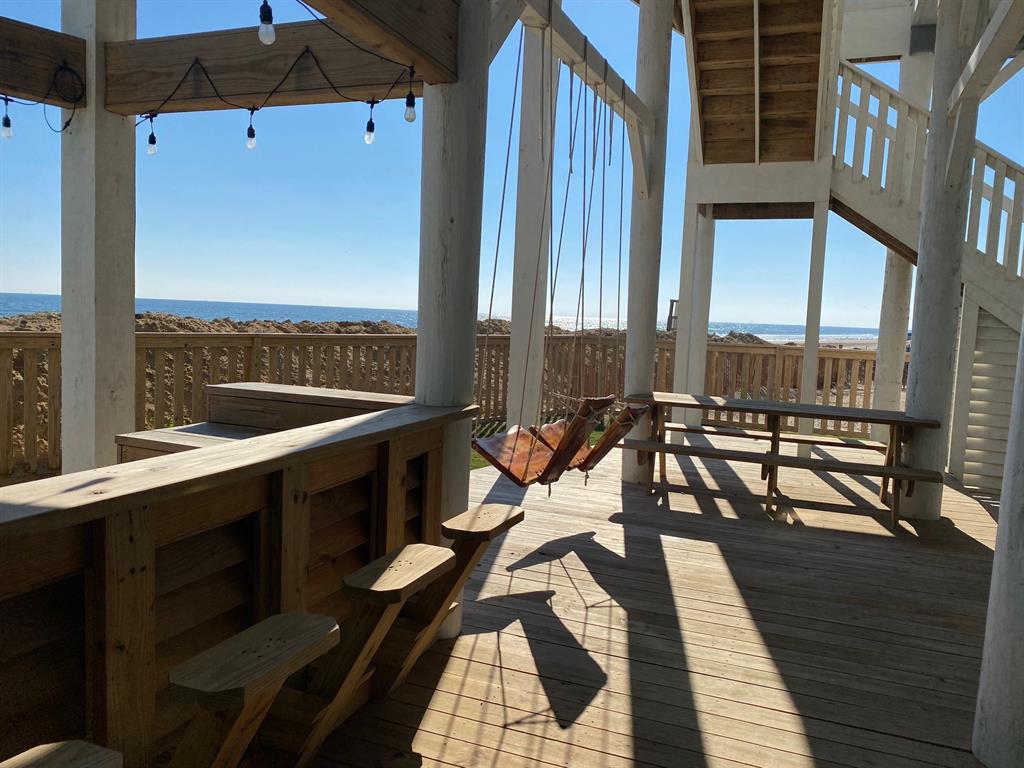 2798 2 Tradewind Lane, Crystal Beach, Texas 77650, 3 Bedrooms Bedrooms, 6 Rooms Rooms,2 BathroomsBathrooms,Single-family,For Sale,Tradewind,73835627