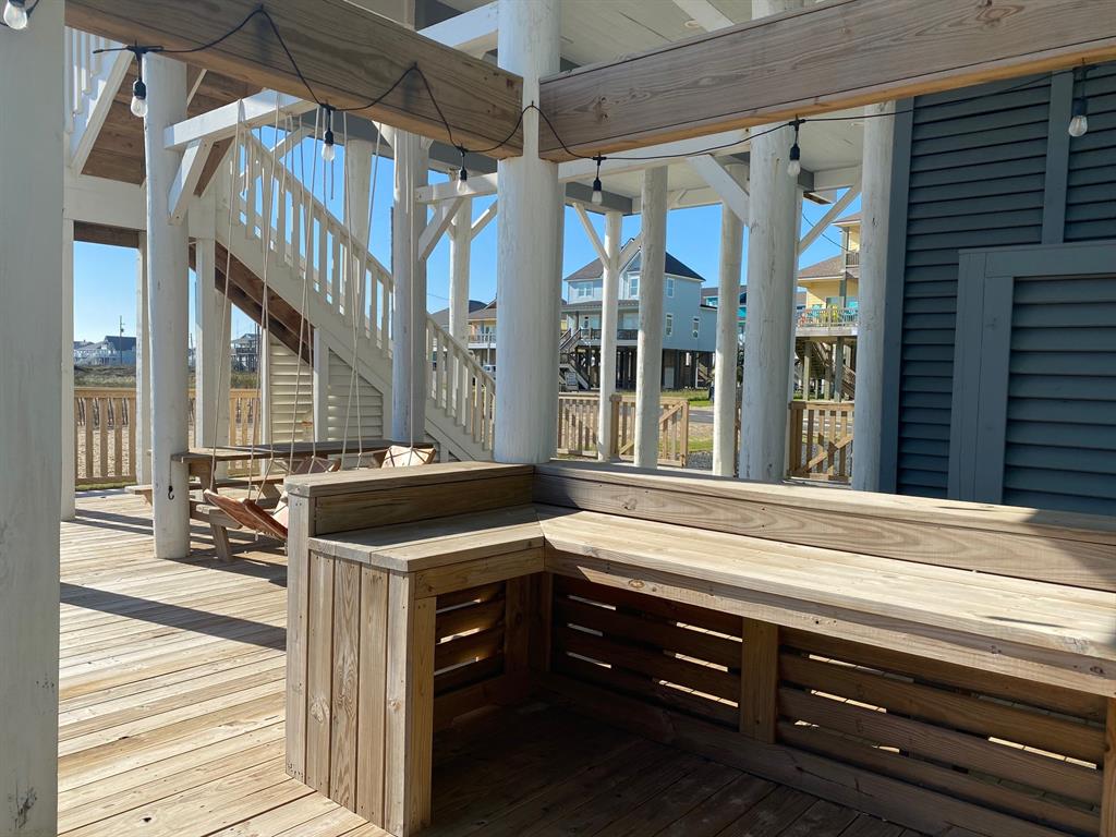 2798 2 Tradewind Lane, Crystal Beach, Texas 77650, 3 Bedrooms Bedrooms, 6 Rooms Rooms,2 BathroomsBathrooms,Single-family,For Sale,Tradewind,73835627