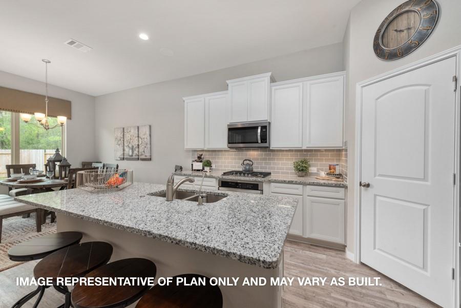 1180 2 Courteous Creek Drive, Montgomery, Texas 77316, 4 Bedrooms Bedrooms, 6 Rooms Rooms,2 BathroomsBathrooms,Single-family,For Sale,Courteous Creek,58834225