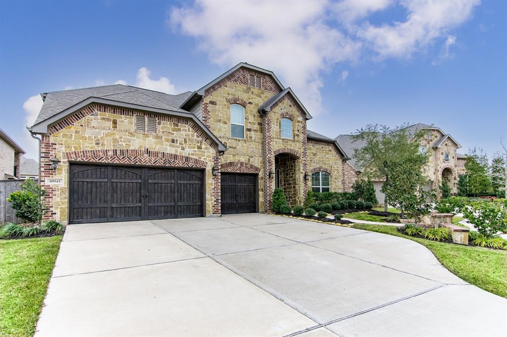 18943 2 Trinity Star Drive, Cypress, Texas 77433, 4 Bedrooms Bedrooms, 12 Rooms Rooms,4 BathroomsBathrooms,Single-family,For Sale,Trinity Star,22232881