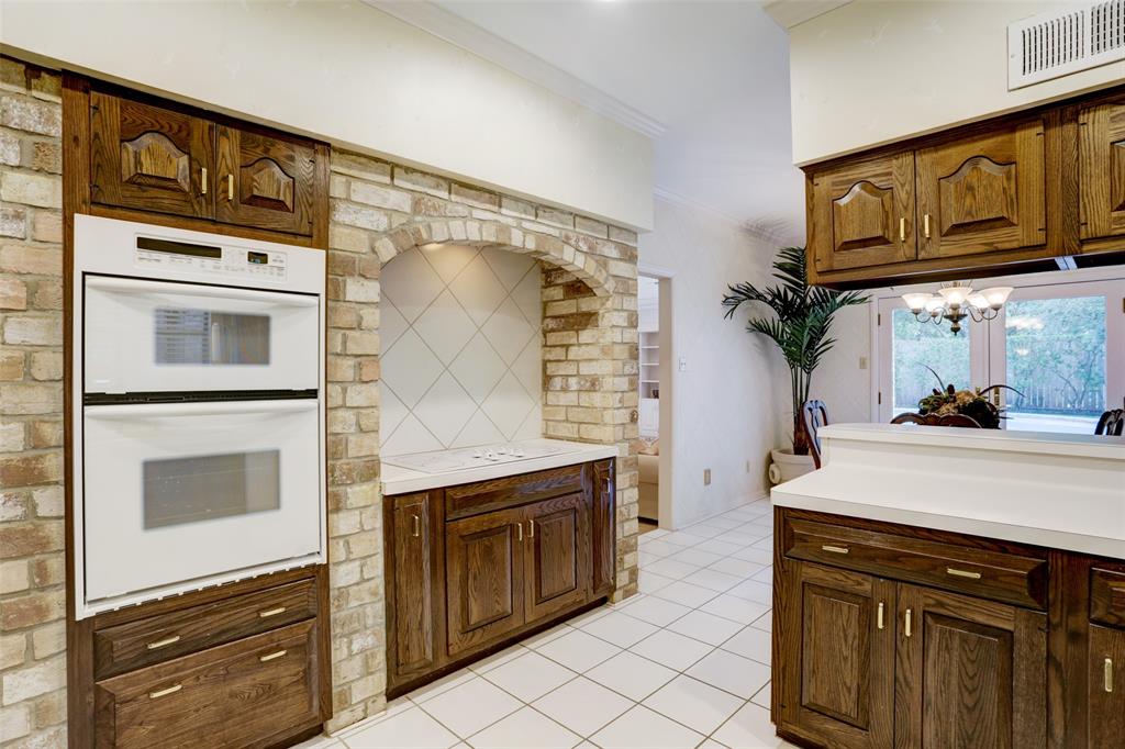 11747 2 Taylorcrest Road, Bunker Hill Village, Texas 77024, 5 Bedrooms Bedrooms, 14 Rooms Rooms,3 BathroomsBathrooms,Single-family,For Sale,Taylorcrest,69152921