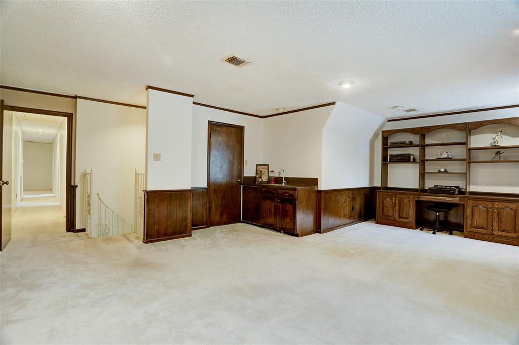 11747 2 Taylorcrest Road, Bunker Hill Village, Texas 77024, 5 Bedrooms Bedrooms, 14 Rooms Rooms,3 BathroomsBathrooms,Single-family,For Sale,Taylorcrest,69152921