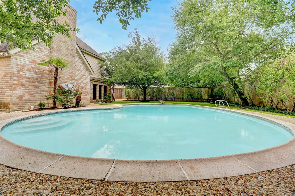 11747 2 Taylorcrest Road, Bunker Hill Village, Texas 77024, 5 Bedrooms Bedrooms, 14 Rooms Rooms,3 BathroomsBathrooms,Single-family,For Sale,Taylorcrest,69152921