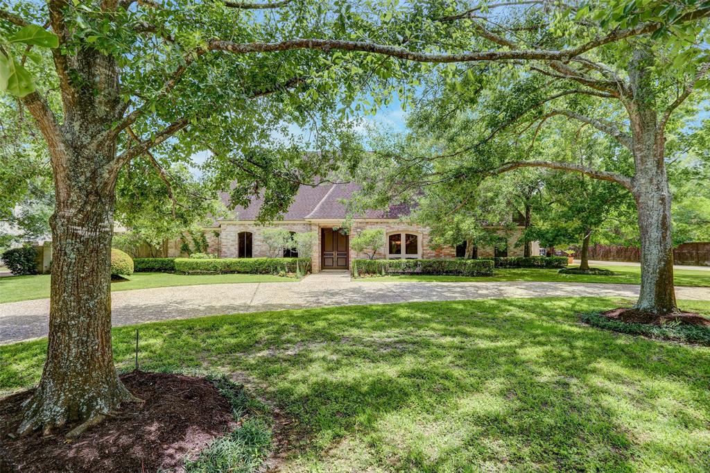 11747 2 Taylorcrest Road, Bunker Hill Village, Texas 77024, 5 Bedrooms Bedrooms, 14 Rooms Rooms,3 BathroomsBathrooms,Single-family,For Sale,Taylorcrest,69152921