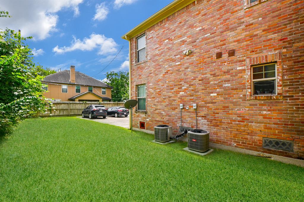 3416 2 Rosedale Street, Houston, Texas 77004, 3 Bedrooms Bedrooms, ,2 BathroomsBathrooms,Multi-family,For Sale,Rosedale,60292282