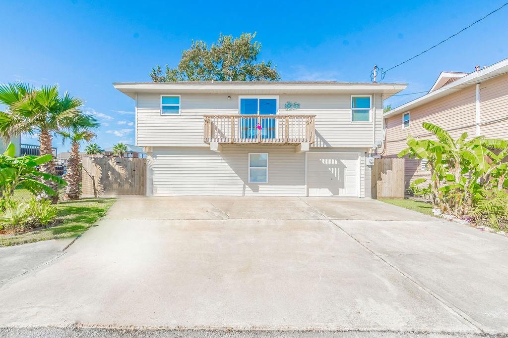 442 1 Pompano Street, Bayou Vista, Texas 77563, 2 Bedrooms Bedrooms, 4 Rooms Rooms,2 BathroomsBathrooms,Single-family,For Sale,Pompano,50958530