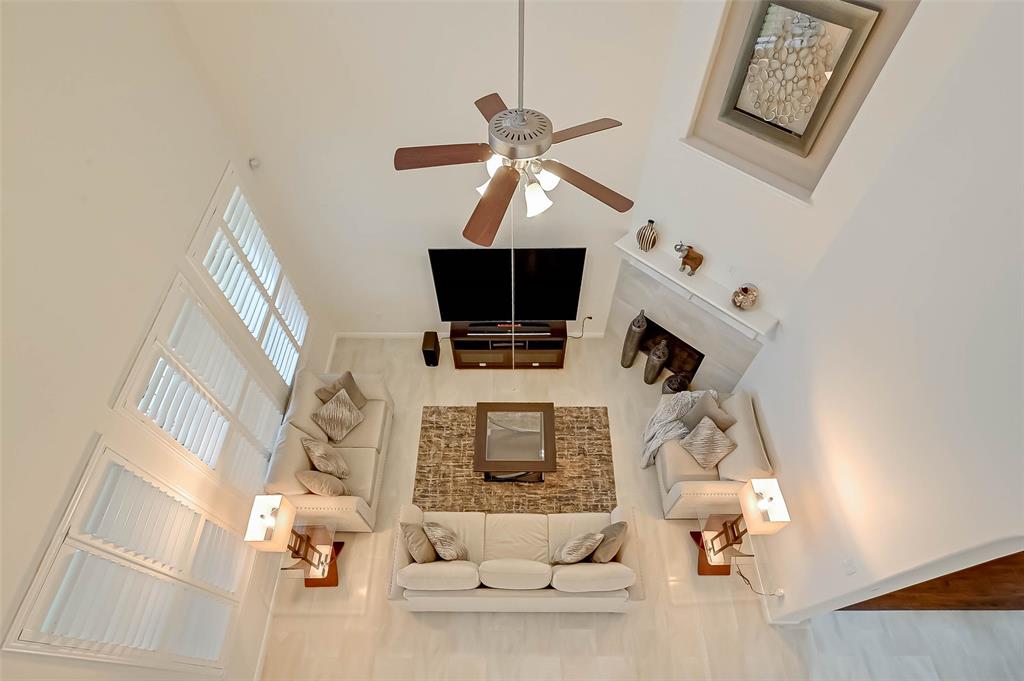 2107 2 Pearl Bay Court, Pearland, Texas 77584, 4 Bedrooms Bedrooms, 11 Rooms Rooms,3 BathroomsBathrooms,Single-family,For Sale,Pearl Bay,54498089