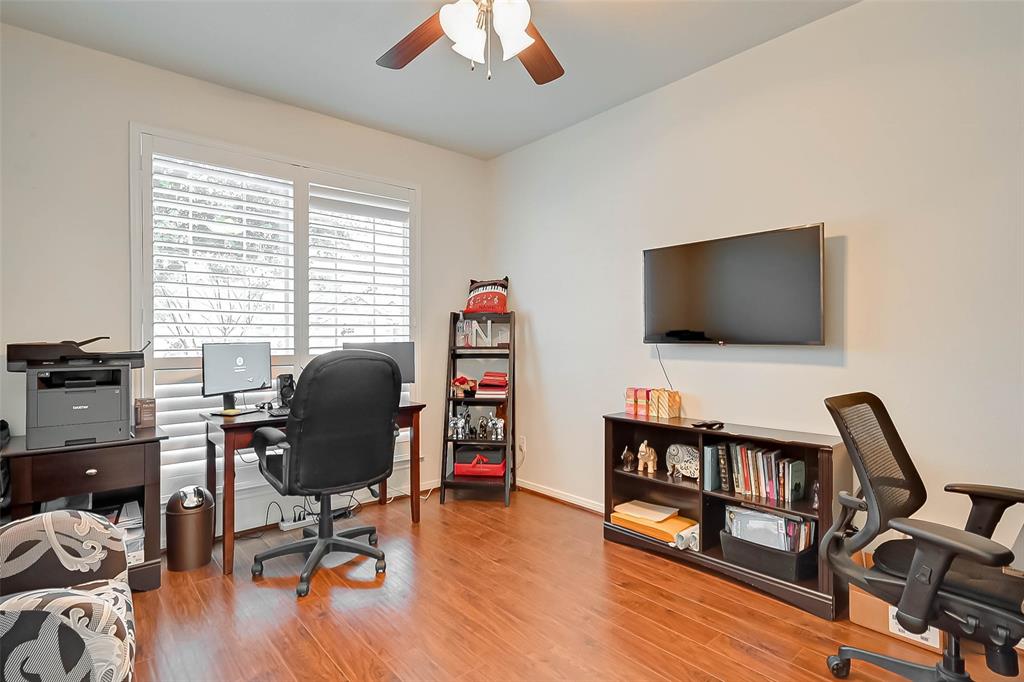 2107 2 Pearl Bay Court, Pearland, Texas 77584, 4 Bedrooms Bedrooms, 11 Rooms Rooms,3 BathroomsBathrooms,Single-family,For Sale,Pearl Bay,54498089