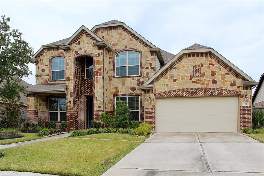 1921 Copper Knoll Court, Pearland, TX 77089