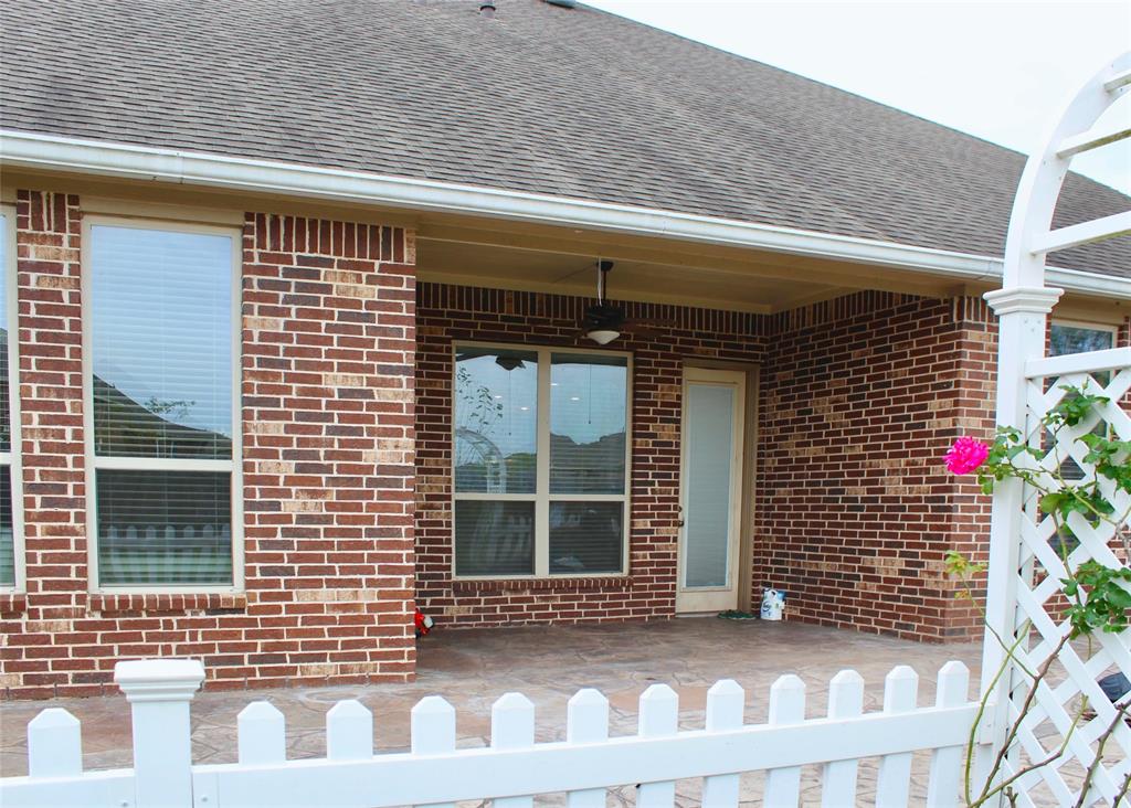 1921 2 Copper Knoll Court, Pearland, Texas 77089, 4 Bedrooms Bedrooms, 11 Rooms Rooms,3 BathroomsBathrooms,Single-family,For Sale,Copper Knoll,88946978