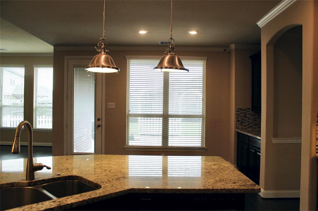1921 2 Copper Knoll Court, Pearland, Texas 77089, 4 Bedrooms Bedrooms, 11 Rooms Rooms,3 BathroomsBathrooms,Single-family,For Sale,Copper Knoll,88946978