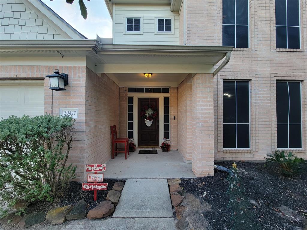 20427 2 Jasmine Leaf Trail, Humble, Texas 77338, 5 Bedrooms Bedrooms, 17 Rooms Rooms,3 BathroomsBathrooms,Single-family,For Sale,Jasmine Leaf,71844242