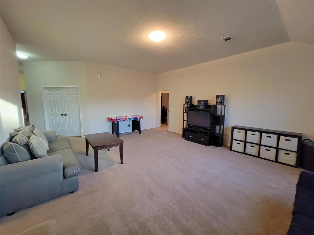 20427 2 Jasmine Leaf Trail, Humble, Texas 77338, 5 Bedrooms Bedrooms, 17 Rooms Rooms,3 BathroomsBathrooms,Single-family,For Sale,Jasmine Leaf,71844242