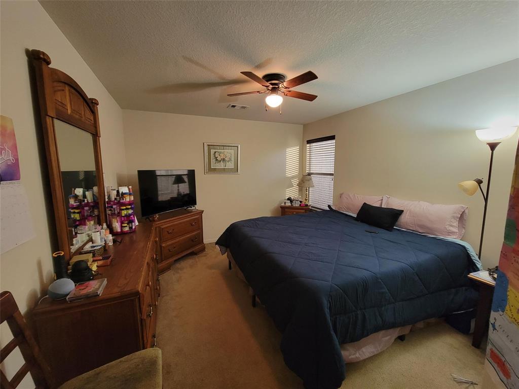 20427 2 Jasmine Leaf Trail, Humble, Texas 77338, 5 Bedrooms Bedrooms, 17 Rooms Rooms,3 BathroomsBathrooms,Single-family,For Sale,Jasmine Leaf,71844242