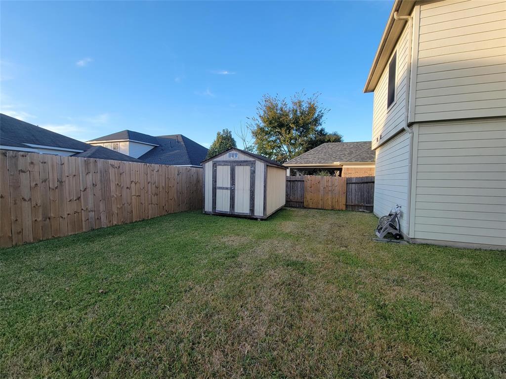 20427 2 Jasmine Leaf Trail, Humble, Texas 77338, 5 Bedrooms Bedrooms, 17 Rooms Rooms,3 BathroomsBathrooms,Single-family,For Sale,Jasmine Leaf,71844242