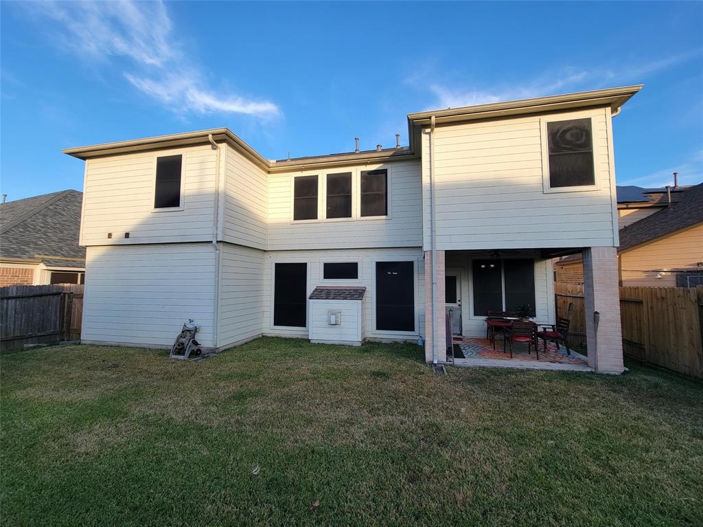 20427 2 Jasmine Leaf Trail, Humble, Texas 77338, 5 Bedrooms Bedrooms, 17 Rooms Rooms,3 BathroomsBathrooms,Single-family,For Sale,Jasmine Leaf,71844242