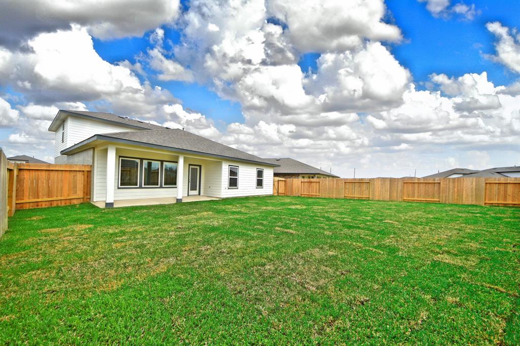 8223 2 Buck Lane, Rosharon, Texas 77583, 4 Bedrooms Bedrooms, 13 Rooms Rooms,3 BathroomsBathrooms,Single-family,For Sale,Buck,63837442