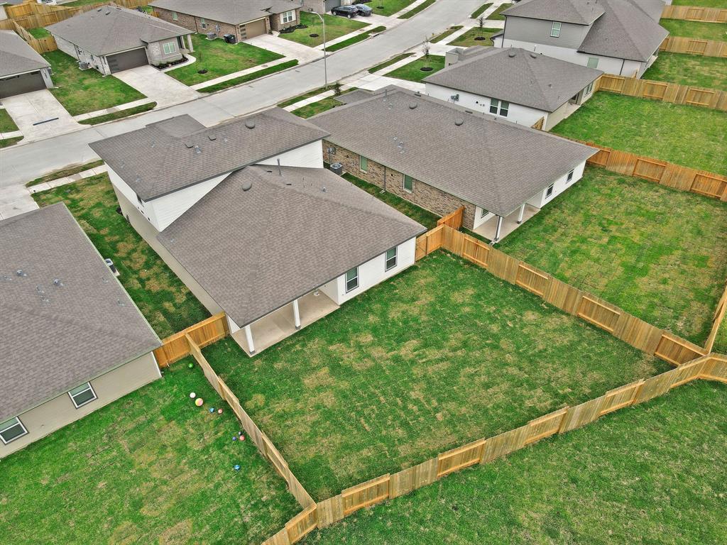 8223 2 Buck Lane, Rosharon, Texas 77583, 4 Bedrooms Bedrooms, 13 Rooms Rooms,3 BathroomsBathrooms,Single-family,For Sale,Buck,63837442