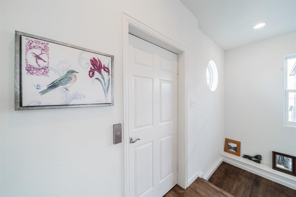 11207 2 Bernice Drive, Galveston, Texas 77554, 5 Bedrooms Bedrooms, 8 Rooms Rooms,3 BathroomsBathrooms,Single-family,For Sale,Bernice,56990668