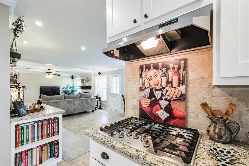 11715 2 Glenway Drive, Houston, Texas 77070, 4 Bedrooms Bedrooms, 4 Rooms Rooms,2 BathroomsBathrooms,Single-family,For Sale,Glenway,84213392