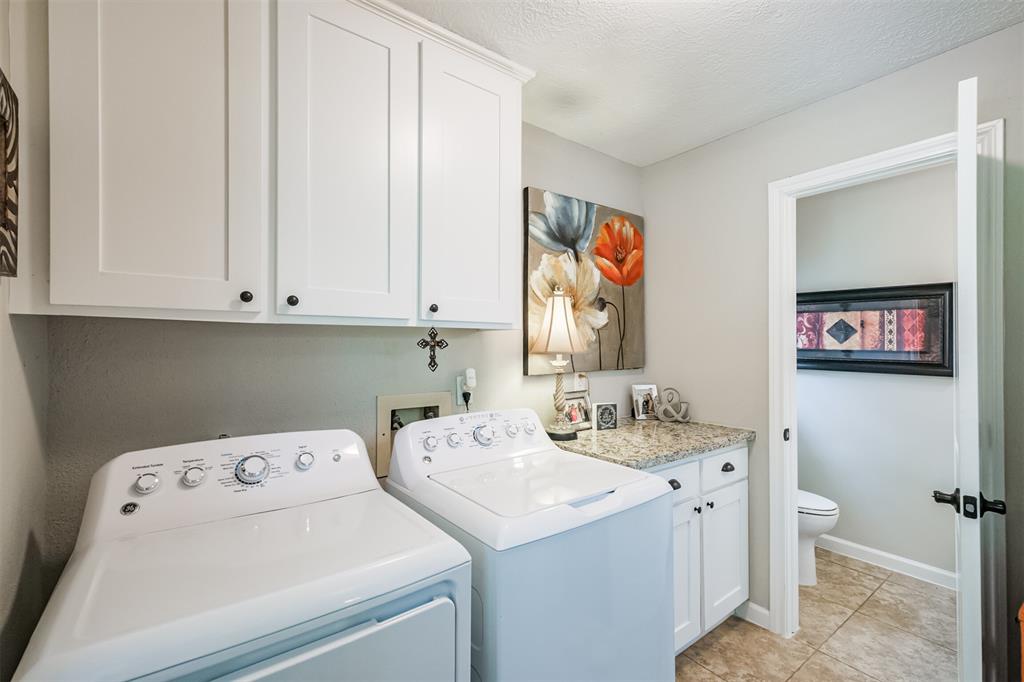 11715 2 Glenway Drive, Houston, Texas 77070, 4 Bedrooms Bedrooms, 4 Rooms Rooms,2 BathroomsBathrooms,Single-family,For Sale,Glenway,84213392