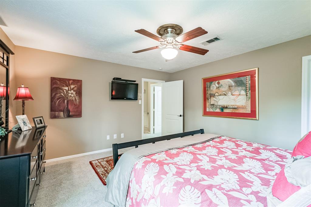 11715 2 Glenway Drive, Houston, Texas 77070, 4 Bedrooms Bedrooms, 4 Rooms Rooms,2 BathroomsBathrooms,Single-family,For Sale,Glenway,84213392