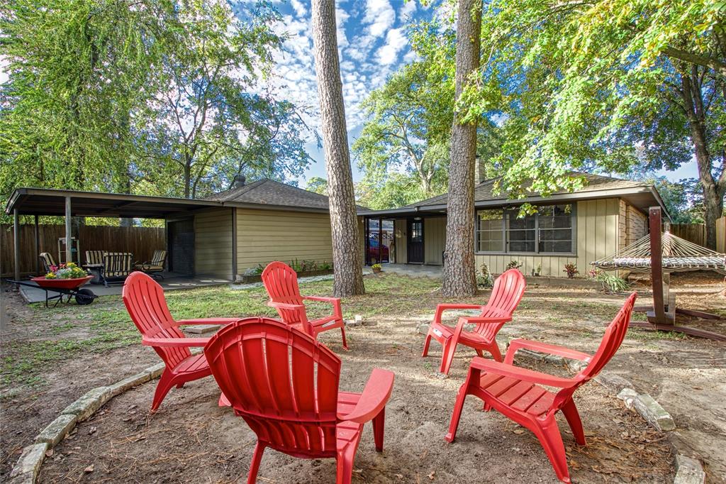 6423 1 Pineshade Lane, Houston, Texas 77008, 3 Bedrooms Bedrooms, 6 Rooms Rooms,2 BathroomsBathrooms,Single-family,For Sale,Pineshade,86186305
