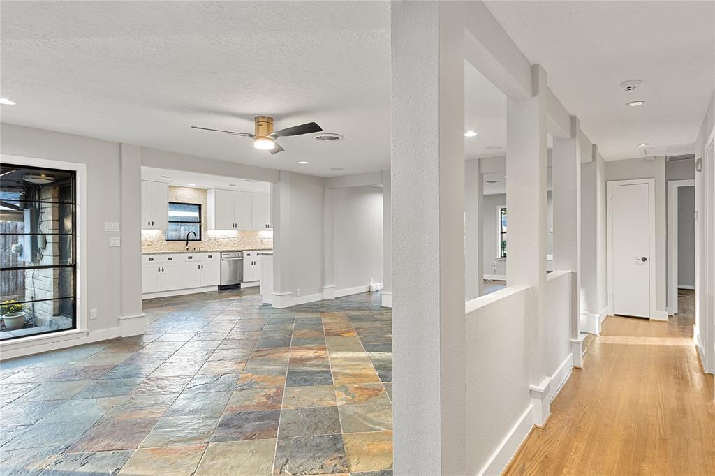 6423 1 Pineshade Lane, Houston, Texas 77008, 3 Bedrooms Bedrooms, 6 Rooms Rooms,2 BathroomsBathrooms,Single-family,For Sale,Pineshade,86186305