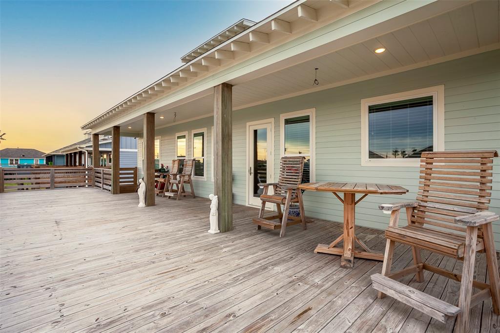 1985 1 Calypso, Crystal Beach, Texas 77650, 3 Bedrooms Bedrooms, 6 Rooms Rooms,3 BathroomsBathrooms,Single-family,For Sale,Calypso,64582187