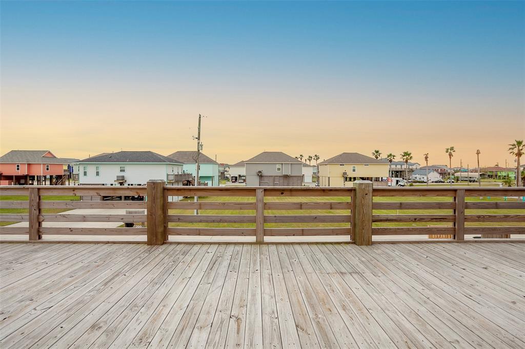 1985 1 Calypso, Crystal Beach, Texas 77650, 3 Bedrooms Bedrooms, 6 Rooms Rooms,3 BathroomsBathrooms,Single-family,For Sale,Calypso,64582187