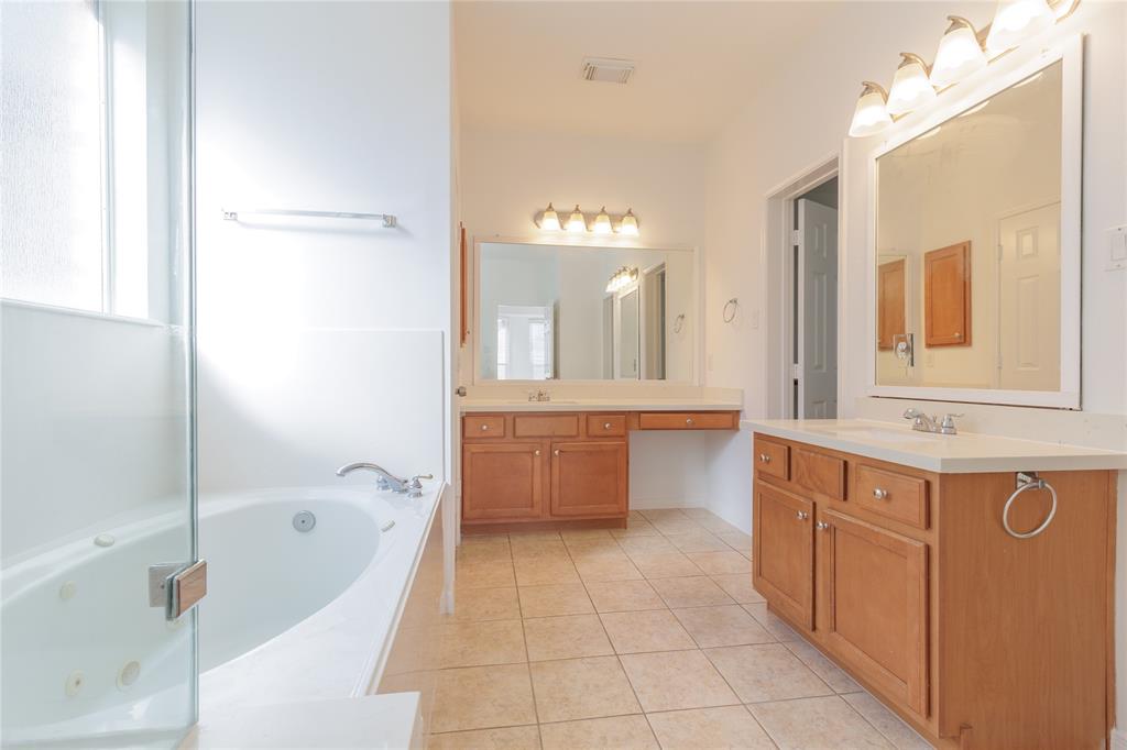 11406 2 Easton Springs Drive, Pearland, Texas 77584, 4 Bedrooms Bedrooms, 8 Rooms Rooms,3 BathroomsBathrooms,Single-family,For Sale,Easton Springs,57056318