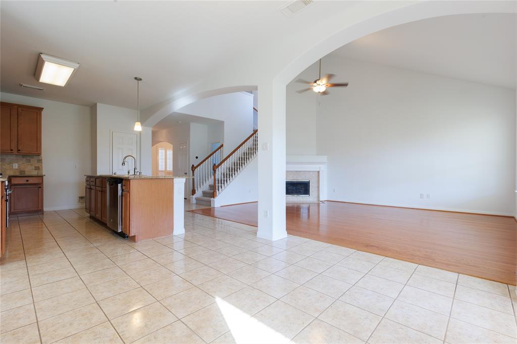 11406 2 Easton Springs Drive, Pearland, Texas 77584, 4 Bedrooms Bedrooms, 8 Rooms Rooms,3 BathroomsBathrooms,Single-family,For Sale,Easton Springs,57056318