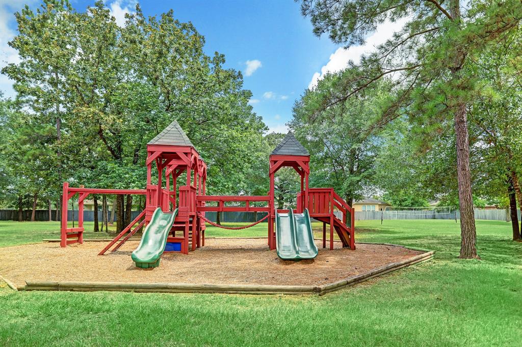 18637 2 Birch Orchard Court, Magnolia, Texas 77355, 4 Bedrooms Bedrooms, 14 Rooms Rooms,3 BathroomsBathrooms,Single-family,For Sale,Birch Orchard,54212302