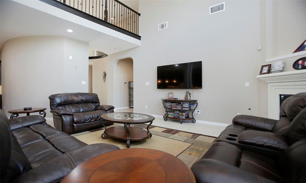 19814 2 Maverick Creek Lane, Cypress, Texas 77433, 5 Bedrooms Bedrooms, 13 Rooms Rooms,4 BathroomsBathrooms,Single-family,For Sale,Maverick Creek,56617205