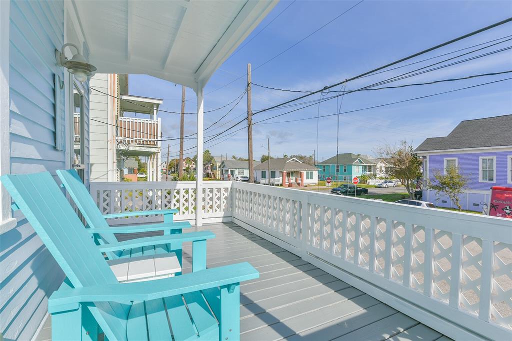 1707 1 18th Street, Galveston, Texas 77550, 2 Bedrooms Bedrooms, 6 Rooms Rooms,1 BathroomBathrooms,Single-family,For Sale,18th,7419864