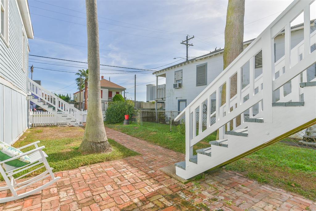 1707 1 18th Street, Galveston, Texas 77550, 2 Bedrooms Bedrooms, 6 Rooms Rooms,1 BathroomBathrooms,Single-family,For Sale,18th,7419864