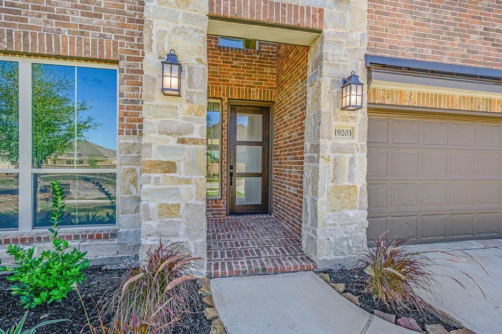 23649 2 Silver Palm Trail, New Caney, Texas 77357, 4 Bedrooms Bedrooms, 15 Rooms Rooms,3 BathroomsBathrooms,Single-family,For Sale,Silver Palm,64512595