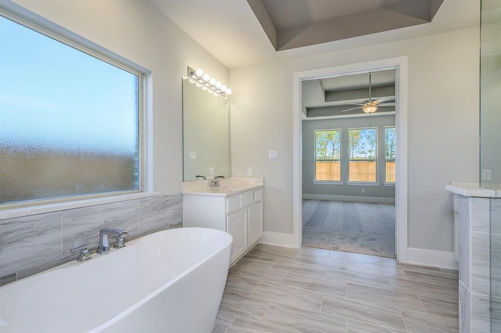 23649 2 Silver Palm Trail, New Caney, Texas 77357, 4 Bedrooms Bedrooms, 15 Rooms Rooms,3 BathroomsBathrooms,Single-family,For Sale,Silver Palm,64512595