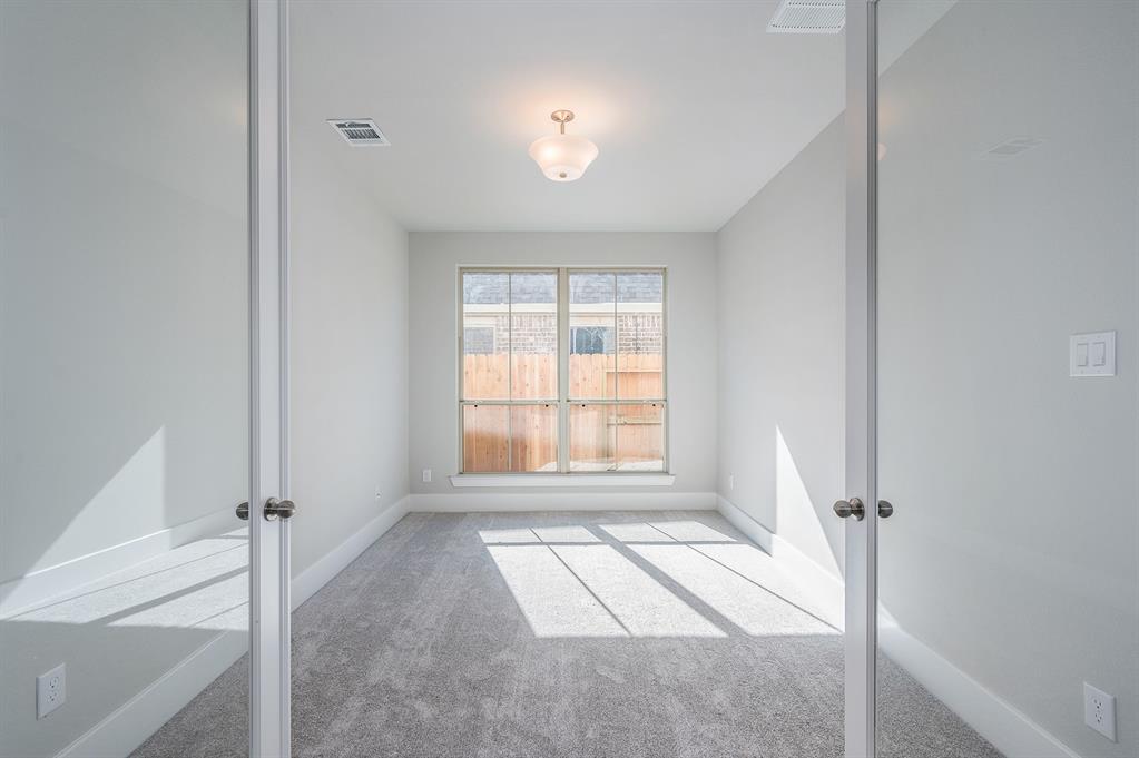 23649 2 Silver Palm Trail, New Caney, Texas 77357, 4 Bedrooms Bedrooms, 15 Rooms Rooms,3 BathroomsBathrooms,Single-family,For Sale,Silver Palm,64512595