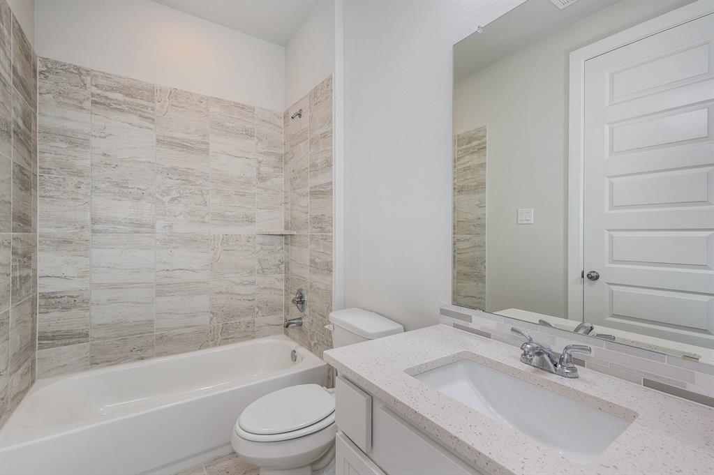 23649 2 Silver Palm Trail, New Caney, Texas 77357, 4 Bedrooms Bedrooms, 15 Rooms Rooms,3 BathroomsBathrooms,Single-family,For Sale,Silver Palm,64512595