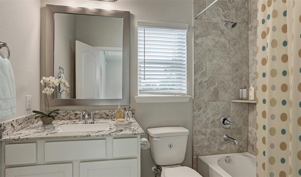 10619 3 Centre Forest Drive, Houston, Texas 77043, 4 Bedrooms Bedrooms, 13 Rooms Rooms,3 BathroomsBathrooms,Single-family,For Sale,Centre Forest,80673318